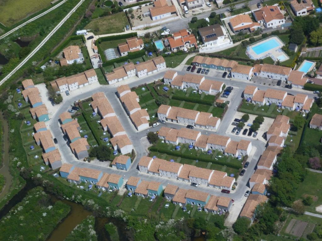 Residence Odalys Le Village Des Amareyeurs Le Château-dʼOléron 外观 照片