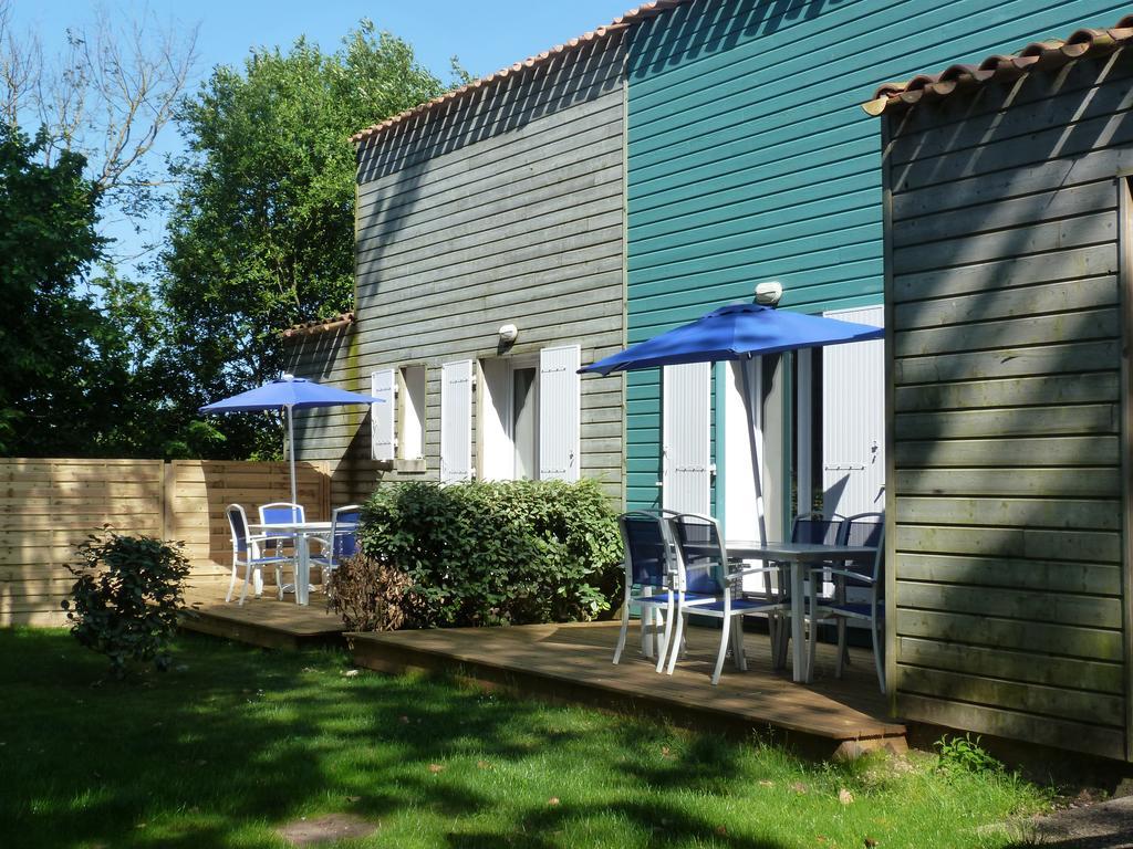 Residence Odalys Le Village Des Amareyeurs Le Château-dʼOléron 外观 照片