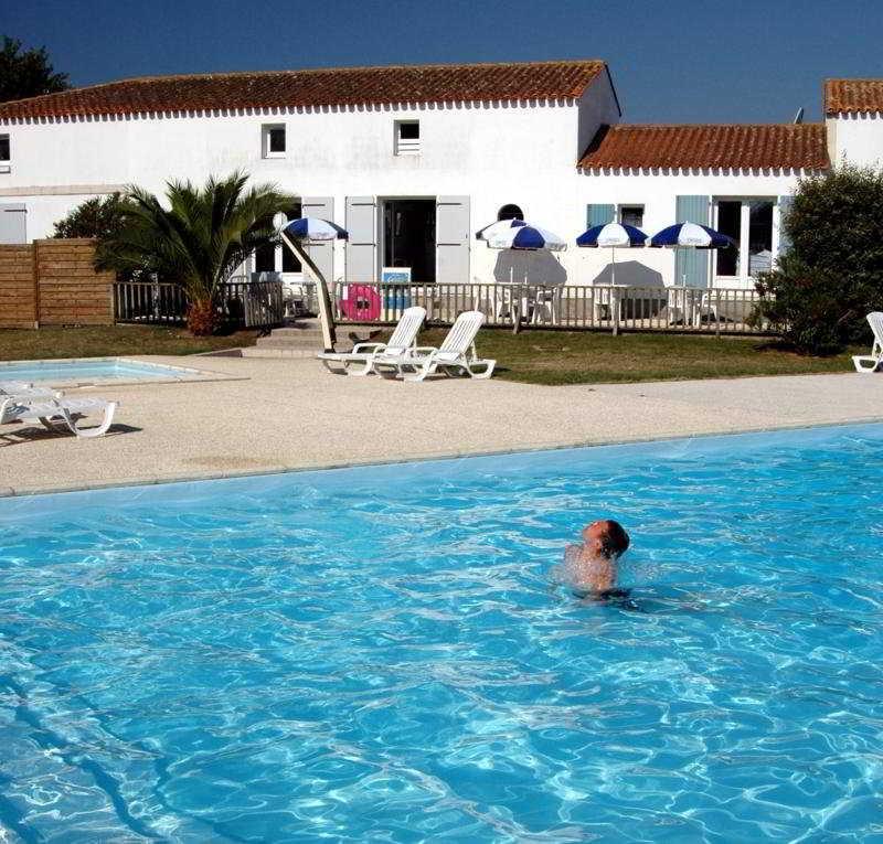 Residence Odalys Le Village Des Amareyeurs Le Château-dʼOléron 外观 照片